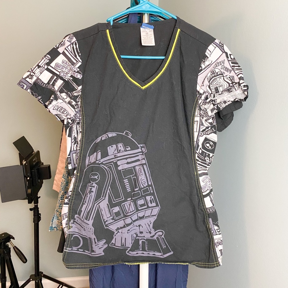 Star Wars R2-D2 Scrub Top